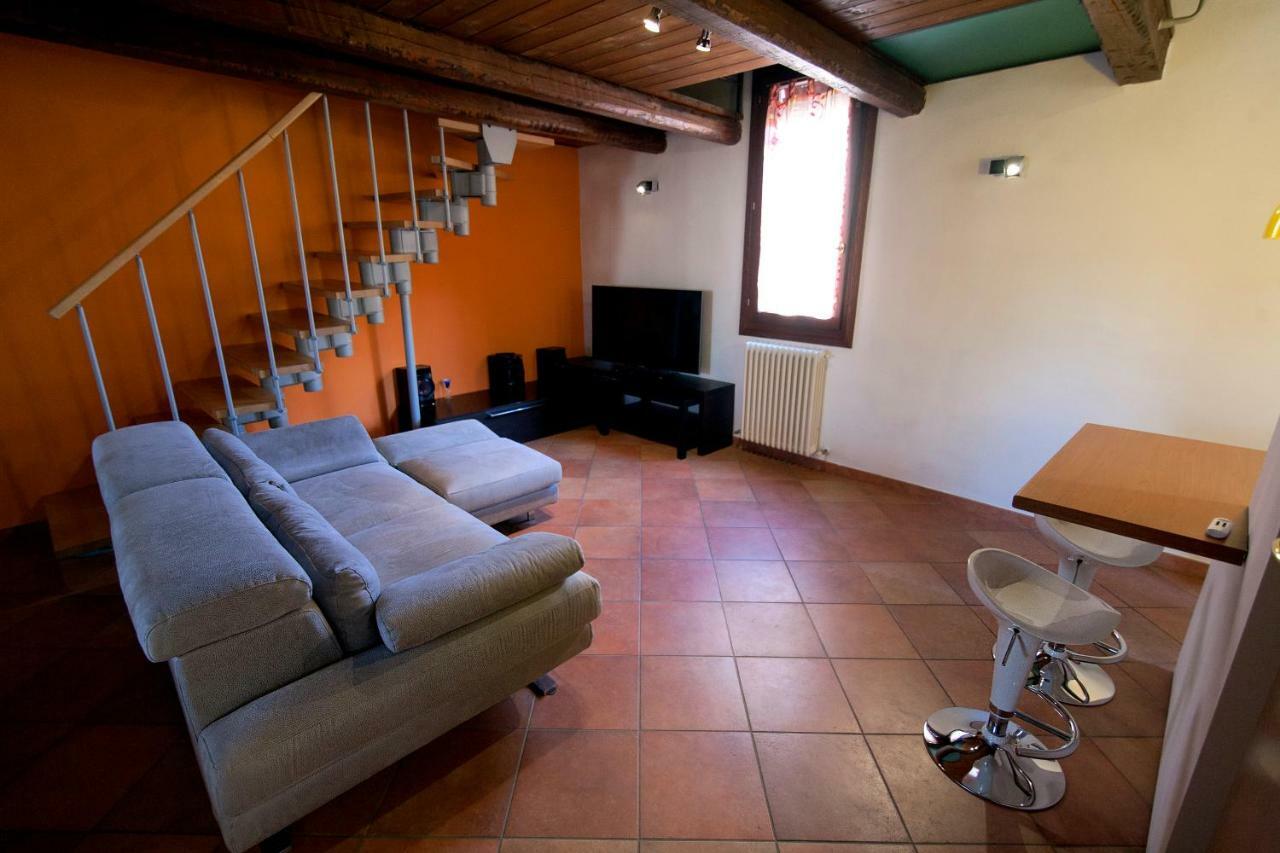 Casa Vacanza Angelo แฟร์รารา ภายนอก รูปภาพ