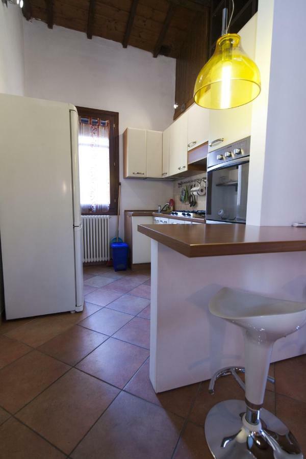 Casa Vacanza Angelo แฟร์รารา ภายนอก รูปภาพ